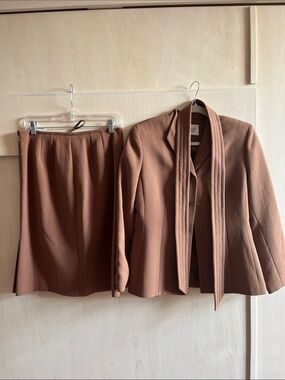 Le Suit Brown Pencil Skirt